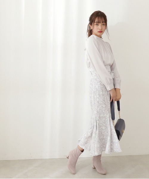 PROPORTION BODY DRESSING(プロポーションボディドレッシング)の「フラワープリントマーメイドスカート / 1212120103(スカート・レディース・ベージュ/グレー・SMALL/MEDIUM)」の9枚目の写真