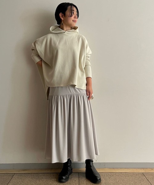 BEARDSLEY(ビアズリー)の「ウエスト総ゴム 裏側は一段ティアード無地 フロッキードットリバーシブルスカート(スカート・レディース・グレイッシュベージュ/ブラック・FREE)」の22枚目の写真