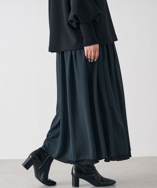 BEARDSLEY(ビアズリー)の「ウエスト総ゴム 裏側は一段ティアード無地 フロッキードットリバーシブルスカート(スカート・レディース・グレイッシュベージュ/ブラック・FREE)」の10枚目の写真