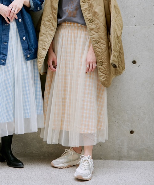 vis-`a-vis(ビサビ)の「【一部店舗限定】チェック柄ボリュームチュールスカート(スカート・レディース・イエロー/ブルー系その他4/ブラック・S/M)」の3枚目の写真