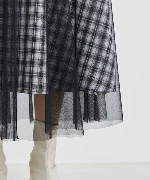 vis-`a-vis(ビサビ)の「【一部店舗限定】チェック柄ボリュームチュールスカート(スカート・レディース・イエロー/ブルー系その他4/ブラック・S/M)」の4枚目の写真