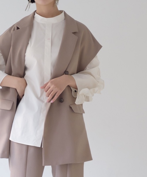 La SRIC（ラスリック）の「La SRIC / サイドZIPテーラードベスト【セットアップ可】（ベスト・レディース・ベージュ/ブルー/ブラック・38）」の4枚目の写真