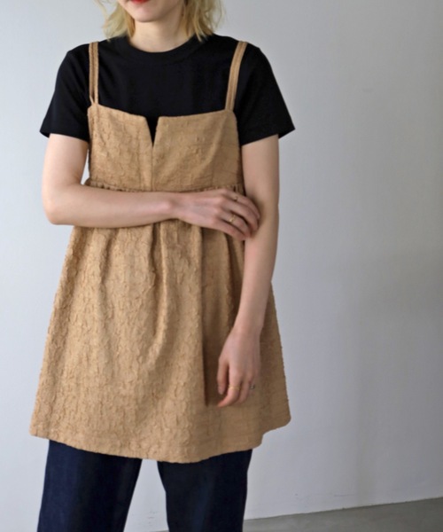 UNFIELD(アンフィールド)の「【UNFIELD】ふくれジャガードキャミソール(チュニック・レディース・ブラック/ベージュ・FREE)」の4枚目の写真