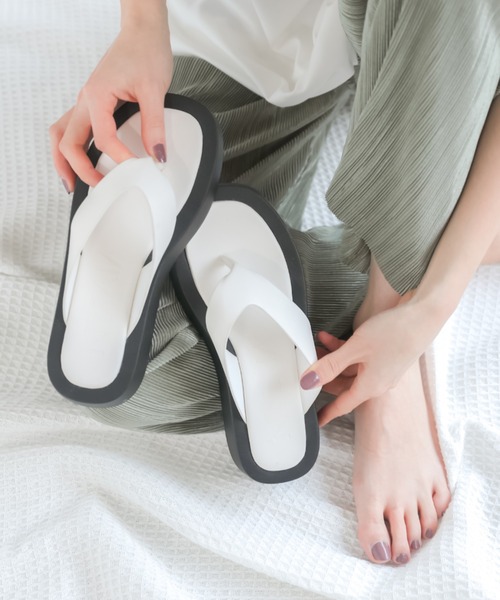 VIVIAN（ヴィヴィアン）の「厚底トングサンダル（サンダル・レディース・ホワイト/ブラック/グリーン/ゼブラ・LL/S/M/L）」の11枚目の写真