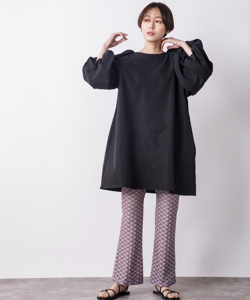 CIENA(シエナ)の「バルーンスリーブミニワンピース(ワンピース・レディース・ブラック/ホワイト・FREE)」の10枚目の写真