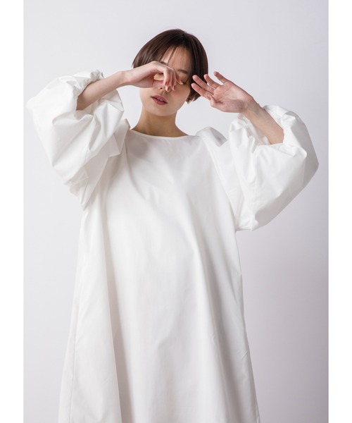 CIENA(シエナ)の「バルーンスリーブミニワンピース(ワンピース・レディース・ブラック/ホワイト・FREE)」の11枚目の写真