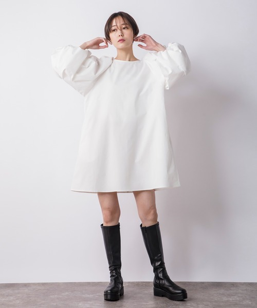 CIENA(シエナ)の「バルーンスリーブミニワンピース(ワンピース・レディース・ブラック/ホワイト・FREE)」の13枚目の写真