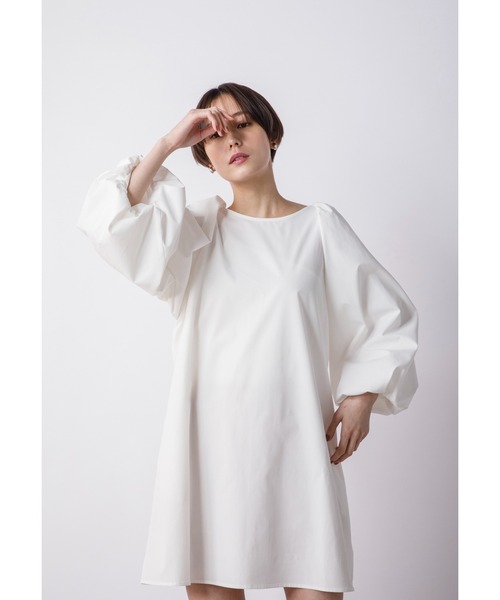 CIENA(シエナ)の「バルーンスリーブミニワンピース(ワンピース・レディース・ブラック/ホワイト・FREE)」の15枚目の写真