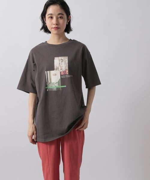 LOWRYS FARM（ローリーズファーム）の「フォトプリントＴシャツ　273249（Tシャツ/カットソー・レディース・ホワイト/グレー/ホワイト系その他2・FREE）」の3枚目の写真