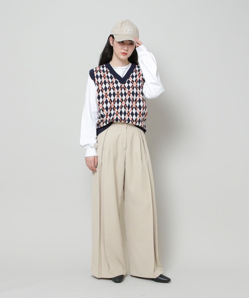 ALAND（エーランド）の「3.3Field Trip／2-TUCKワイドスラックス  2277676（スラックス・レディース・ブラック/ベージュ・SMALL/MEDIUM）」の12枚目の写真