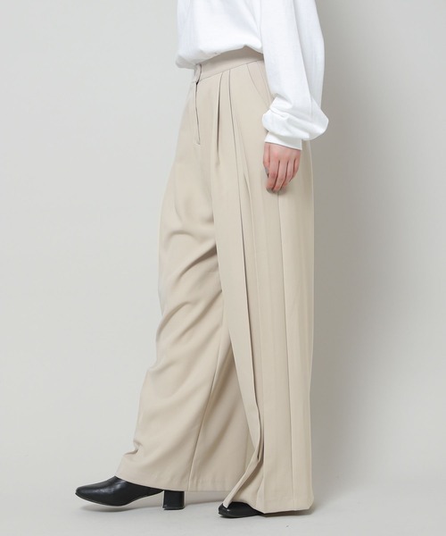 ALAND（エーランド）の「3.3Field Trip／2-TUCKワイドスラックス  2277676（スラックス・レディース・ブラック/ベージュ・SMALL/MEDIUM）」の7枚目の写真