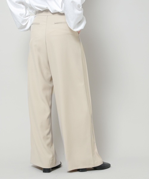ALAND（エーランド）の「3.3Field Trip／2-TUCKワイドスラックス  2277676（スラックス・レディース・ブラック/ベージュ・SMALL/MEDIUM）」の18枚目の写真