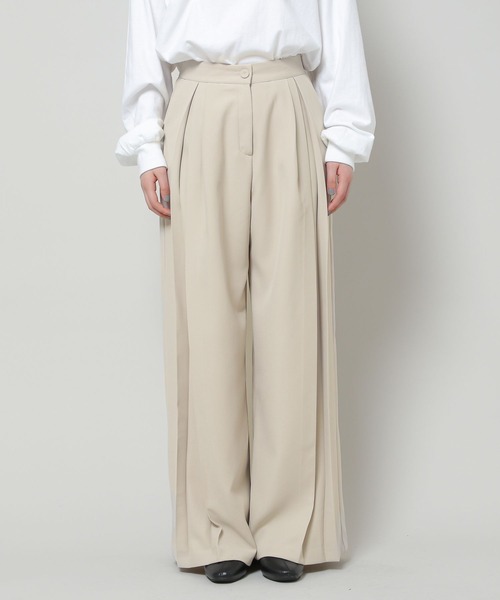 ALAND（エーランド）の「3.3Field Trip／2-TUCKワイドスラックス  2277676（スラックス・レディース・ブラック/ベージュ・SMALL/MEDIUM）」の21枚目の写真