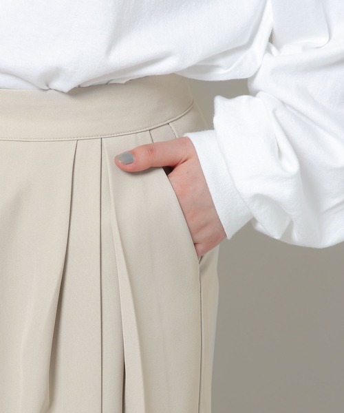 ALAND（エーランド）の「3.3Field Trip／2-TUCKワイドスラックス  2277676（スラックス・レディース・ブラック/ベージュ・SMALL/MEDIUM）」の13枚目の写真