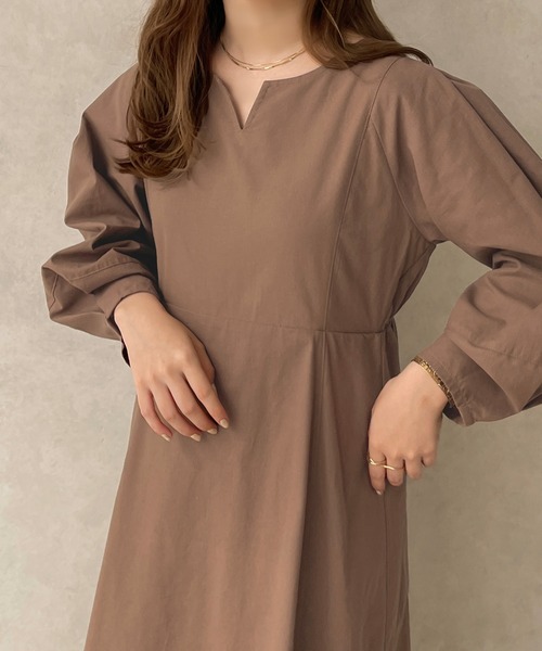 apres jour clair（アプレジュールクレア）の「【apres jour clair】ランタンスリーブワンピース【ZOZOTOWN限定アイテム】（ワンピース・レディース・ライトベージュ/ブラウン系その他・X-LARGE/フリー）」の5枚目の写真