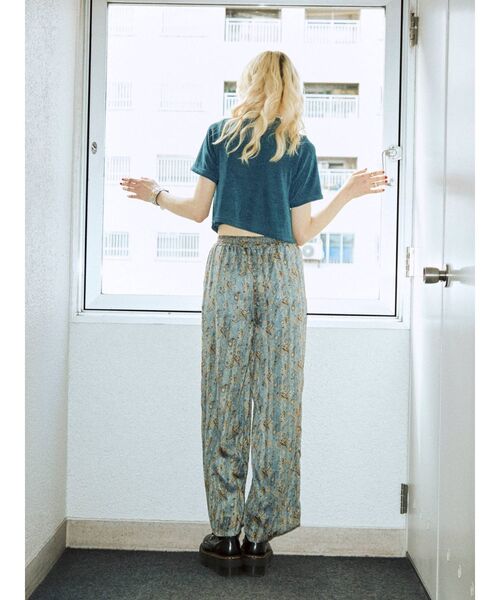 jouetie（ジュエティ）の「パターンリラックスパンツ（その他パンツ・レディース・ブラック/その他1/ブルー/アイボリー・MEDIUM）」の5枚目の写真