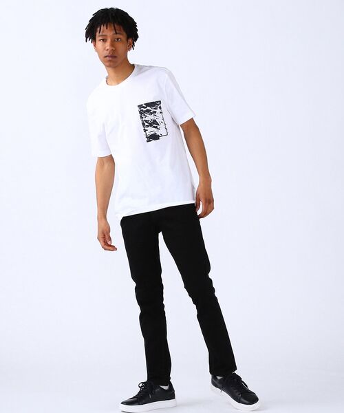 Calvin Klein(カルバン・クライン)の「チェスト フォト プリント Tシャツ(Tシャツ/カットソー・メンズ・ホワイト/ブラック・S/M/L/XL)」の11枚目の写真
