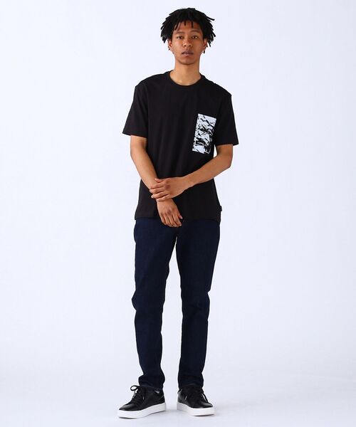 Calvin Klein(カルバン・クライン)の「チェスト フォト プリント Tシャツ(Tシャツ/カットソー・メンズ・ホワイト/ブラック・S/M/L/XL)」の12枚目の写真