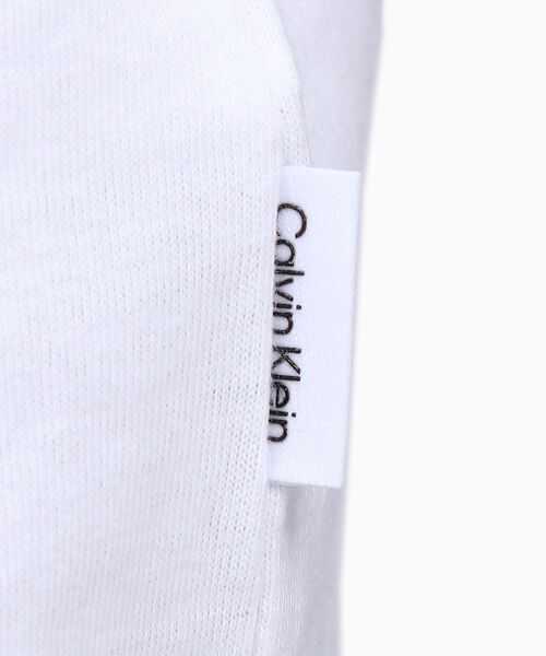 Calvin Klein(カルバン・クライン)の「チェスト フォト プリント Tシャツ(Tシャツ/カットソー・メンズ・ホワイト/ブラック・S/M/L/XL)」の18枚目の写真