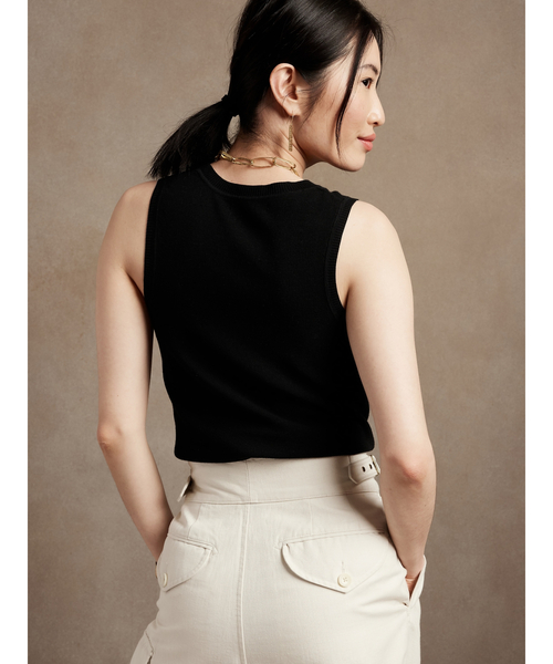 Banana Republic（バナナリパブリック）の「スクープ セータータンクトップ（ニット/セーター・レディース・ホワイト/ブラック/ベージュ・S/M/XS/L）」の5枚目の写真