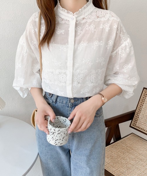 Diosfront（ディオスフロント）の「カットワーク刺繍プチハイネックボリュウーム袖ブラウス（シャツ/ブラウス・レディース・ホワイト/ブラック・M/L）」の8枚目の写真