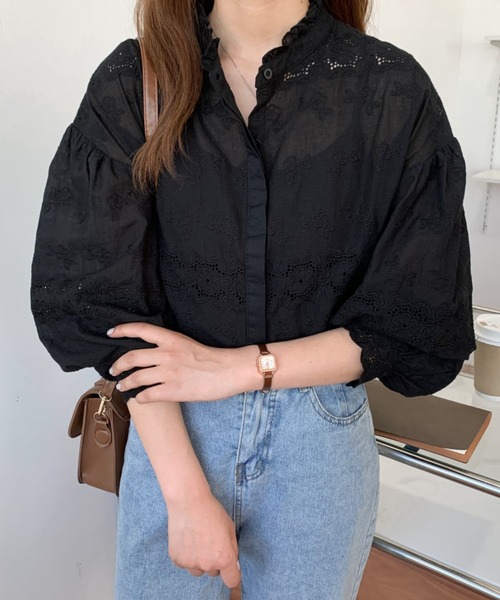 Diosfront（ディオスフロント）の「カットワーク刺繍プチハイネックボリュウーム袖ブラウス（シャツ/ブラウス・レディース・ホワイト/ブラック・M/L）」の11枚目の写真