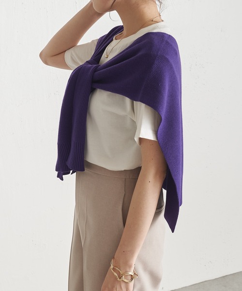 PAPILLONNER（パピヨネ）の「スタイリングにプラス1/カーディガン風ストール/PAPILLONNER/パピヨネ（ストール/ショール・レディース・ベージュ/パープル/ネイビー・FREE）」の4枚目の写真