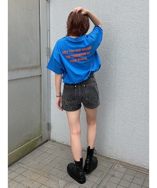 ENVYM(アンビー)の「ロゴBIGTS(Tシャツ/カットソー・レディース・ホワイト/ブルー/グリーン・FREE)」の12枚目の写真