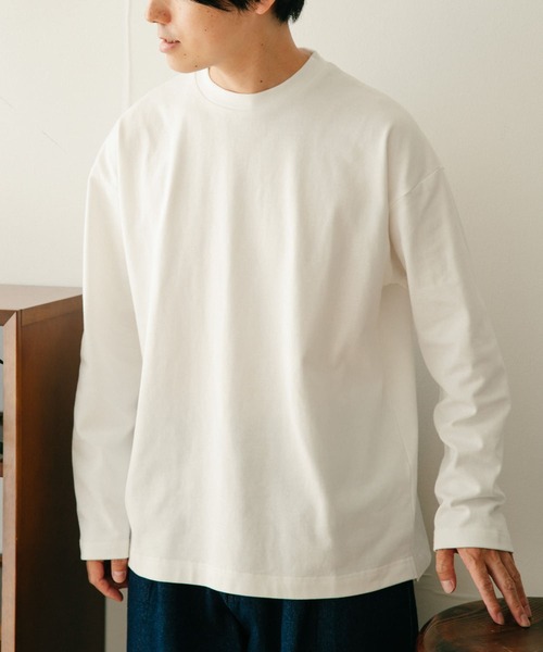 ITEMS URBANRESEARCH（アイテムズ アーバンリサーチ）の「度詰天竺オーバーサイズロングスリーブカットソー（Tシャツ/カットソー・メンズ・オフホワイト/ブラック/ネイビー・MEDIUM/LARGE）」の2枚目の写真
