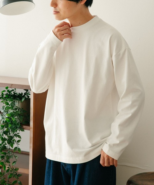 ITEMS URBANRESEARCH（アイテムズ アーバンリサーチ）の「度詰天竺オーバーサイズロングスリーブカットソー（Tシャツ/カットソー・メンズ・オフホワイト/ブラック/ネイビー・MEDIUM/LARGE）」の4枚目の写真