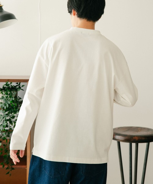 ITEMS URBANRESEARCH（アイテムズ アーバンリサーチ）の「度詰天竺オーバーサイズロングスリーブカットソー（Tシャツ/カットソー・メンズ・オフホワイト/ブラック/ネイビー・MEDIUM/LARGE）」の5枚目の写真