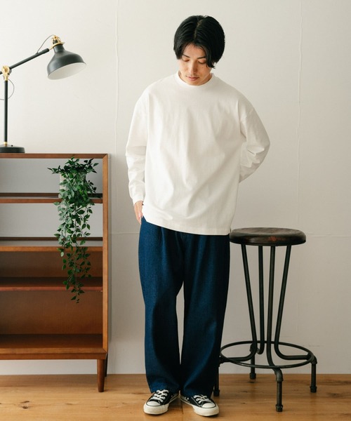 ITEMS URBANRESEARCH（アイテムズ アーバンリサーチ）の「度詰天竺オーバーサイズロングスリーブカットソー（Tシャツ/カットソー・メンズ・オフホワイト/ブラック/ネイビー・MEDIUM/LARGE）」の6枚目の写真