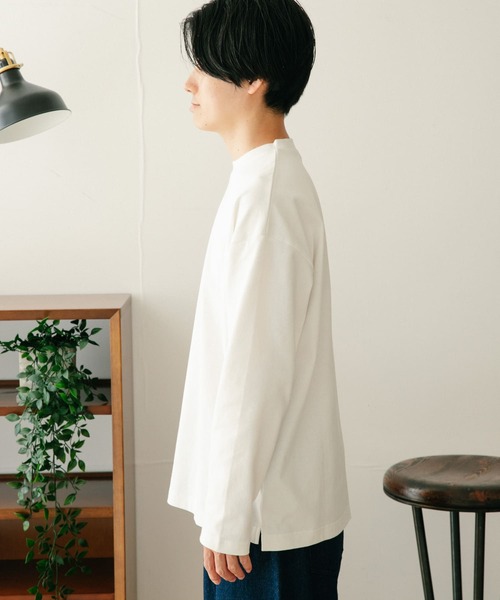 ITEMS URBANRESEARCH（アイテムズ アーバンリサーチ）の「度詰天竺オーバーサイズロングスリーブカットソー（Tシャツ/カットソー・メンズ・オフホワイト/ブラック/ネイビー・MEDIUM/LARGE）」の21枚目の写真