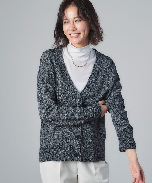 LAUTREAMONT(ロートレアモン)の「ミックスVネックカーディガン≪洗える≫(カーディガン/ボレロ・レディース・パープル/ブラック系その他/ベージュ・9号)」の22枚目の写真