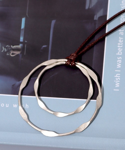 チチカカ（チチカカ）の「ダブルリングネックレス（ネックレス・レディース・シルバー/ゴールド・FREE）」の2枚目の写真