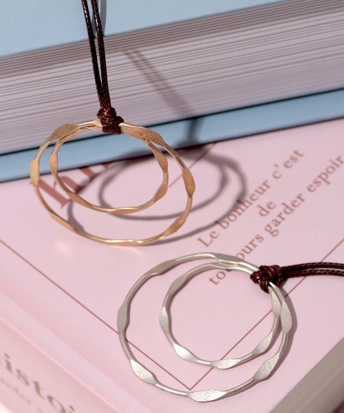 チチカカ（チチカカ）の「ダブルリングネックレス（ネックレス・レディース・シルバー/ゴールド・FREE）」の8枚目の写真
