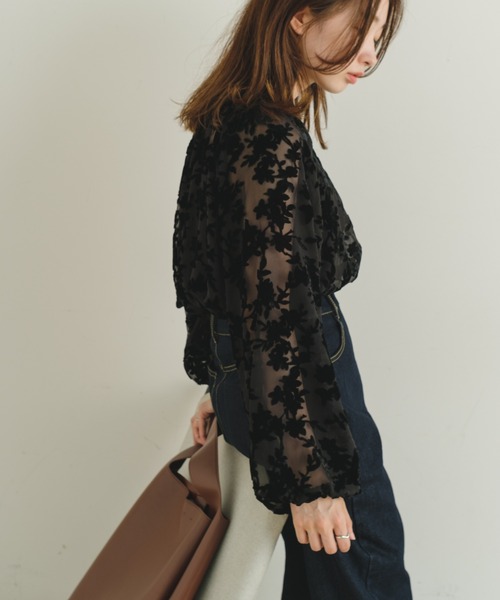 Kastane（カスタネ）の「【2022AWアイテム】ベロアオパールブラウス（シャツ/ブラウス・レディース・ブラック/ベージュ・FREE）」の3枚目の写真