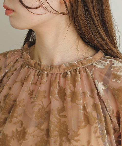 Kastane（カスタネ）の「【2022AWアイテム】ベロアオパールブラウス（シャツ/ブラウス・レディース・ブラック/ベージュ・FREE）」の15枚目の写真