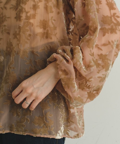 Kastane（カスタネ）の「【2022AWアイテム】ベロアオパールブラウス（シャツ/ブラウス・レディース・ブラック/ベージュ・FREE）」の16枚目の写真