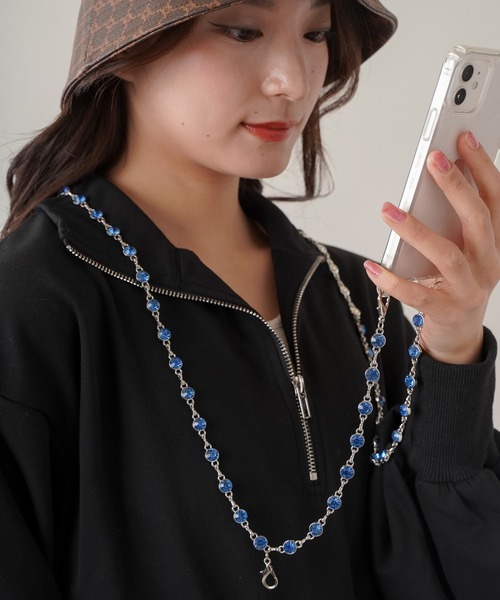 SPINNS（スピンズ）の「【選べるスマホショルダー】ラインストーンチェーンストラップ（スマホグッズ・レディース・シルバー/ブルー/ピンク・ONESIZE）」の16枚目の写真