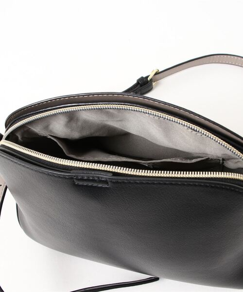 Legato Largo（レガートラルゴ）の「(LF)【Legato Largo】【かるいかばん】フェイクレザー ショルダーバッグ（ショルダーバッグ・レディース・ブルーグレー/ブラック/グレイッシュベージュ/アイボリー・ONE SIZE）」の10枚目の写真