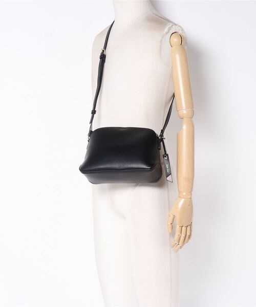 Legato Largo（レガートラルゴ）の「(LF)【Legato Largo】【かるいかばん】フェイクレザー ショルダーバッグ（ショルダーバッグ・レディース・ブルーグレー/ブラック/グレイッシュベージュ/アイボリー・ONE SIZE）」の14枚目の写真