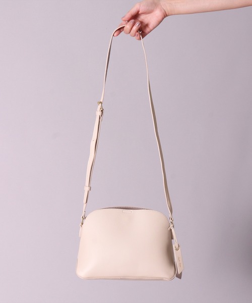 Legato Largo（レガートラルゴ）の「(LF)【Legato Largo】【かるいかばん】フェイクレザー ショルダーバッグ（ショルダーバッグ・レディース・ブルーグレー/ブラック/グレイッシュベージュ/アイボリー・ONE SIZE）」の19枚目の写真