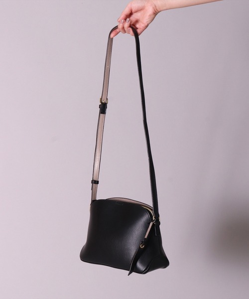 Legato Largo（レガートラルゴ）の「(LF)【Legato Largo】【かるいかばん】フェイクレザー ショルダーバッグ（ショルダーバッグ・レディース・ブルーグレー/ブラック/グレイッシュベージュ/アイボリー・ONE SIZE）」の22枚目の写真