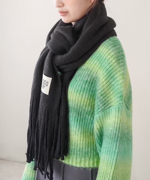 SPINNS（スピンズ）の「タグデザイン アクリル大判ストール（マフラー・レディース・オレンジ/ブラック/グリーン・ONESIZE）」の5枚目の写真