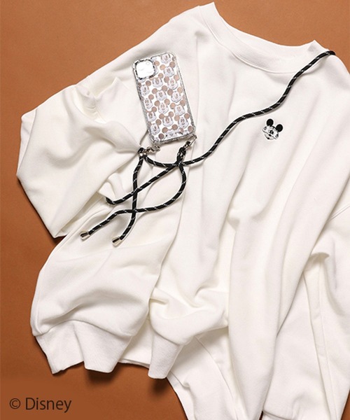 PAGEBOY（ページボーイ）の「WEB限定アイテム / Mickey / 裏毛プルオーバー（スウェット・レディース・ブラック/オフホワイト/ブルー・FREE）」の8枚目の写真