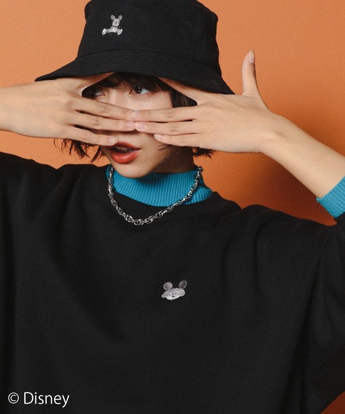 PAGEBOY（ページボーイ）の「WEB限定アイテム / Mickey / 裏毛プルオーバー（スウェット・レディース・ブラック/オフホワイト/ブルー・FREE）」の12枚目の写真