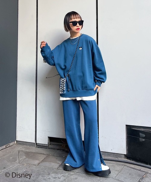 PAGEBOY（ページボーイ）の「WEB限定アイテム / Mickey / 裏毛プルオーバー（スウェット・レディース・ブラック/オフホワイト/ブルー・FREE）」の13枚目の写真