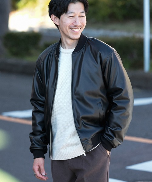 ITEMS URBANRESEARCH(アイテムズ アーバンリサーチ)の「レザータッチ 中綿リブブルゾン(ブルゾン・メンズ・カーキ/ネイビー/ブラック・LARGE/MEDIUM)」の2枚目の写真