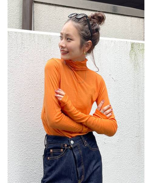 Ungrid（アングリッド）の「ハイネックシアーロングスリーブTee（Tシャツ/カットソー・レディース・ブラック/オフホワイト/オレンジ・FREE）」の3枚目の写真
